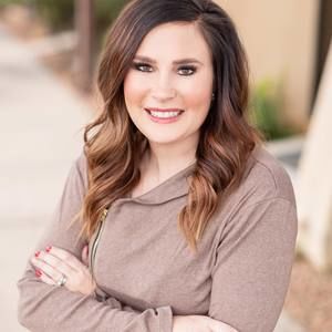 Meet your Posher, Connie